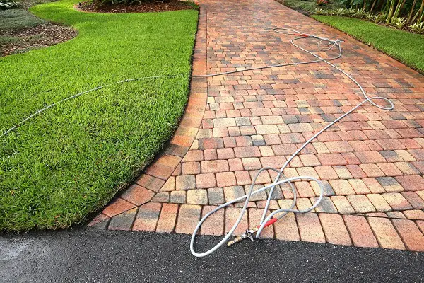 Keep Your Driveway Clean