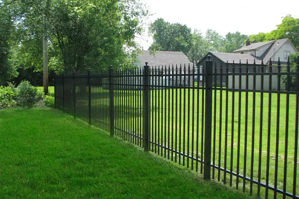 Which Side Of The Fence Do You Own? (Here're The 3 Ways!)